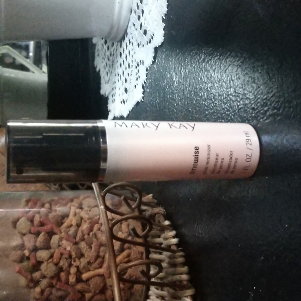 Mary Kay pore minimizer